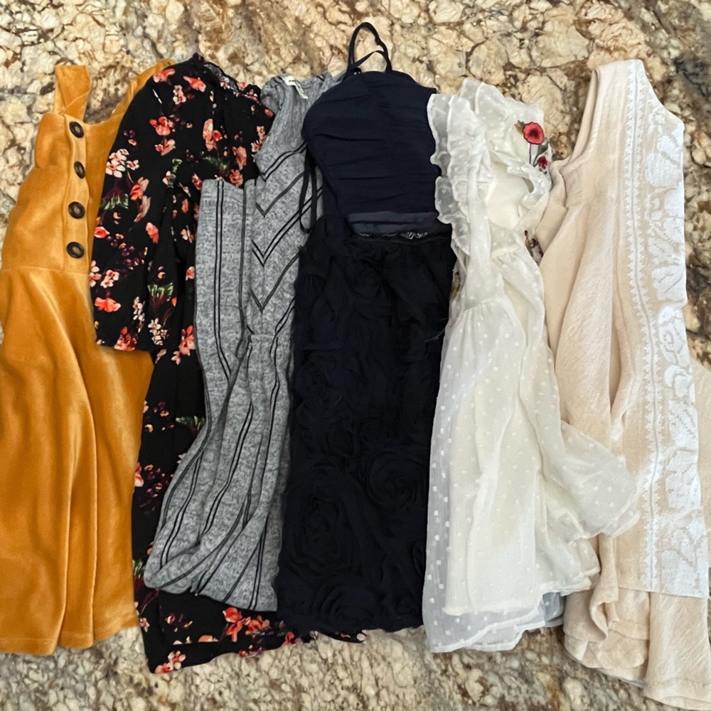 Girls dress lot, Zara, color Tuna and more
